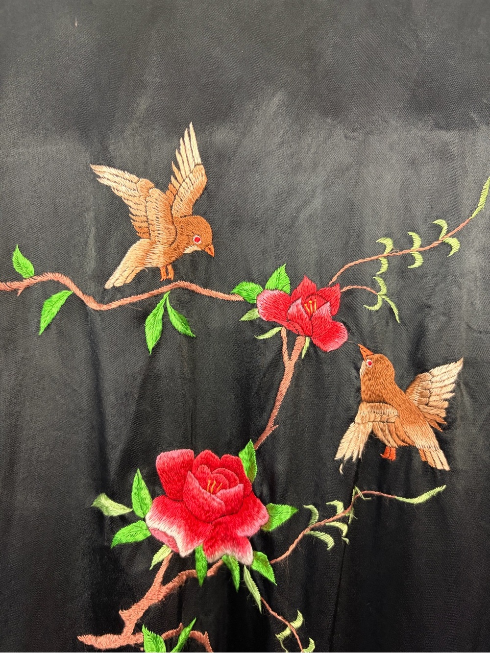 Vintage Chinese Black Satin Kimono Robe Embroidered Birds Roses Lounge medium - Picture 4 of 10